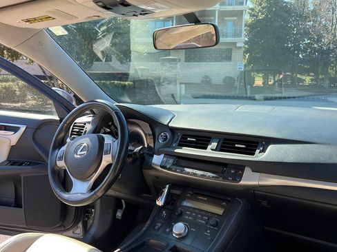 Used 2013 Lexus CT 200h image 5