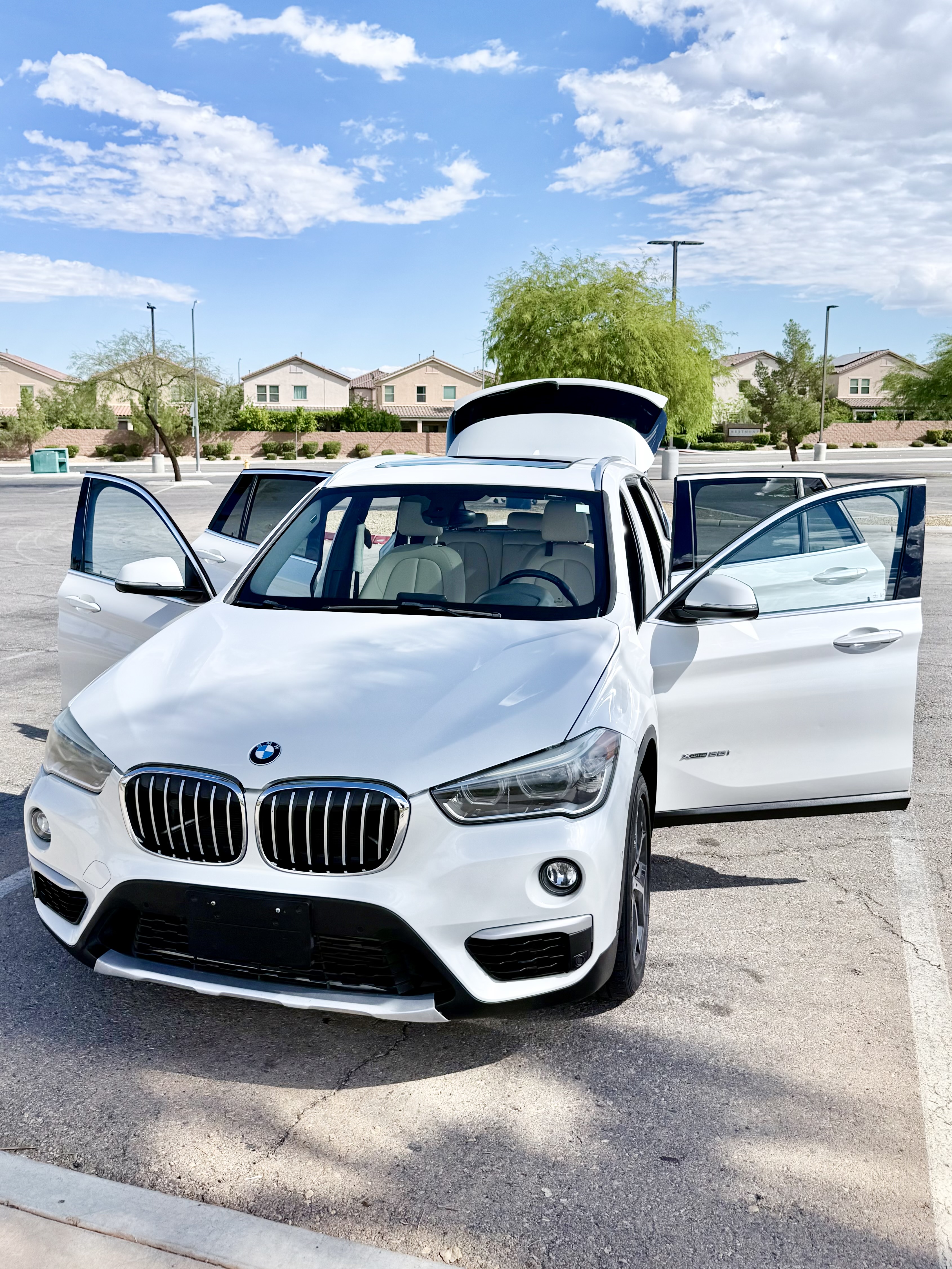 Used 2017 BMW X1 xDrive28i AWD/4WD image 9