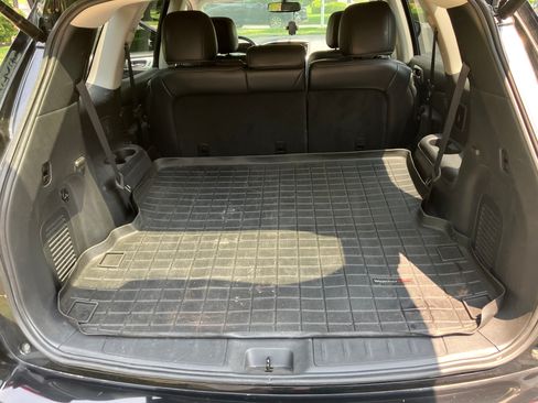 Used 2018 Nissan Pathfinder SL w/ Midnight Edition Package image 9