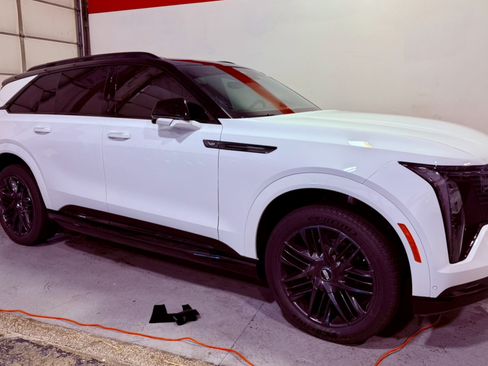 Used 2025 Cadillac Escalade IQ Sport 1 w/ LPO, ONYX Package image 2