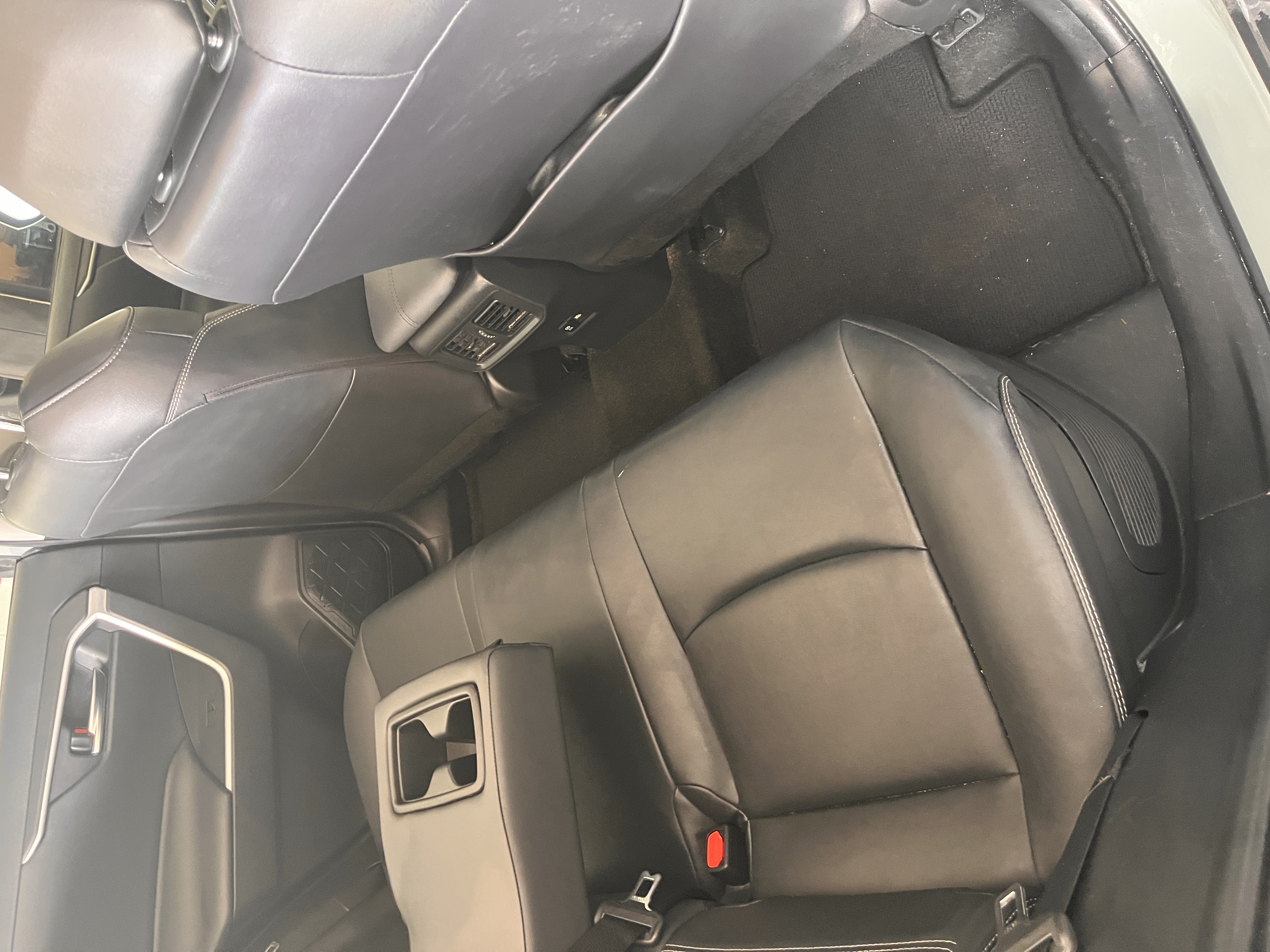 Used 2021 Toyota RAV4 XLE Premium AWD/4WD image 23