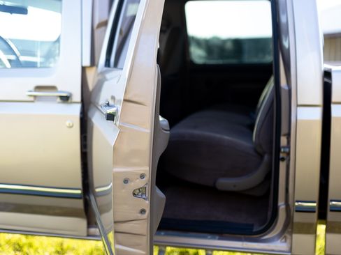 Used 1996 Ford F350 2WD Crew Cab image 9