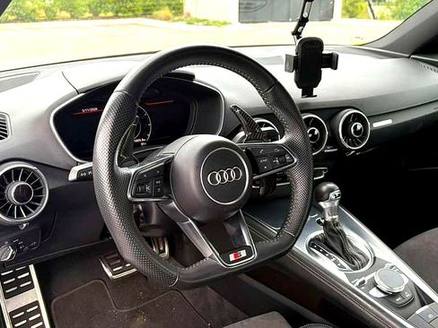 Used 2019 Audi TT 2.0T w/ Technology Package AWD/4WD image 4