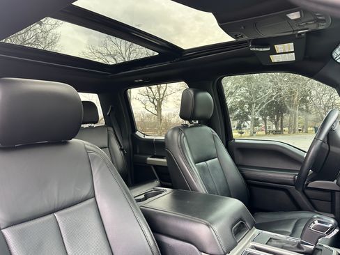 Used 2020 Ford F150 Lariat image 8