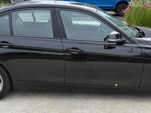 Used 2013 BMW 328i xDrive Sedan AWD/4WD image 4