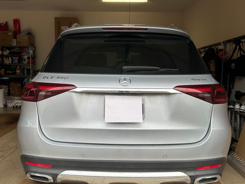 Used 2024 Mercedes-Benz GLE 350 4MATIC image 2