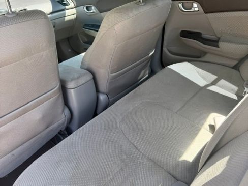 Used 2012 Honda Civic Hybrid Sedan image 15