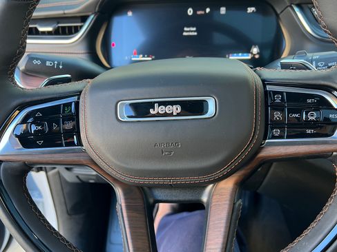 Used 2023 Jeep Grand Cherokee Summit w/ Adv Protech Group IV image 20