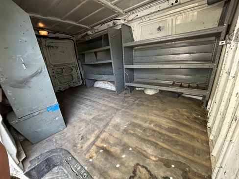 Used 2002 Ford E-350 and Econoline 350 Van image 11