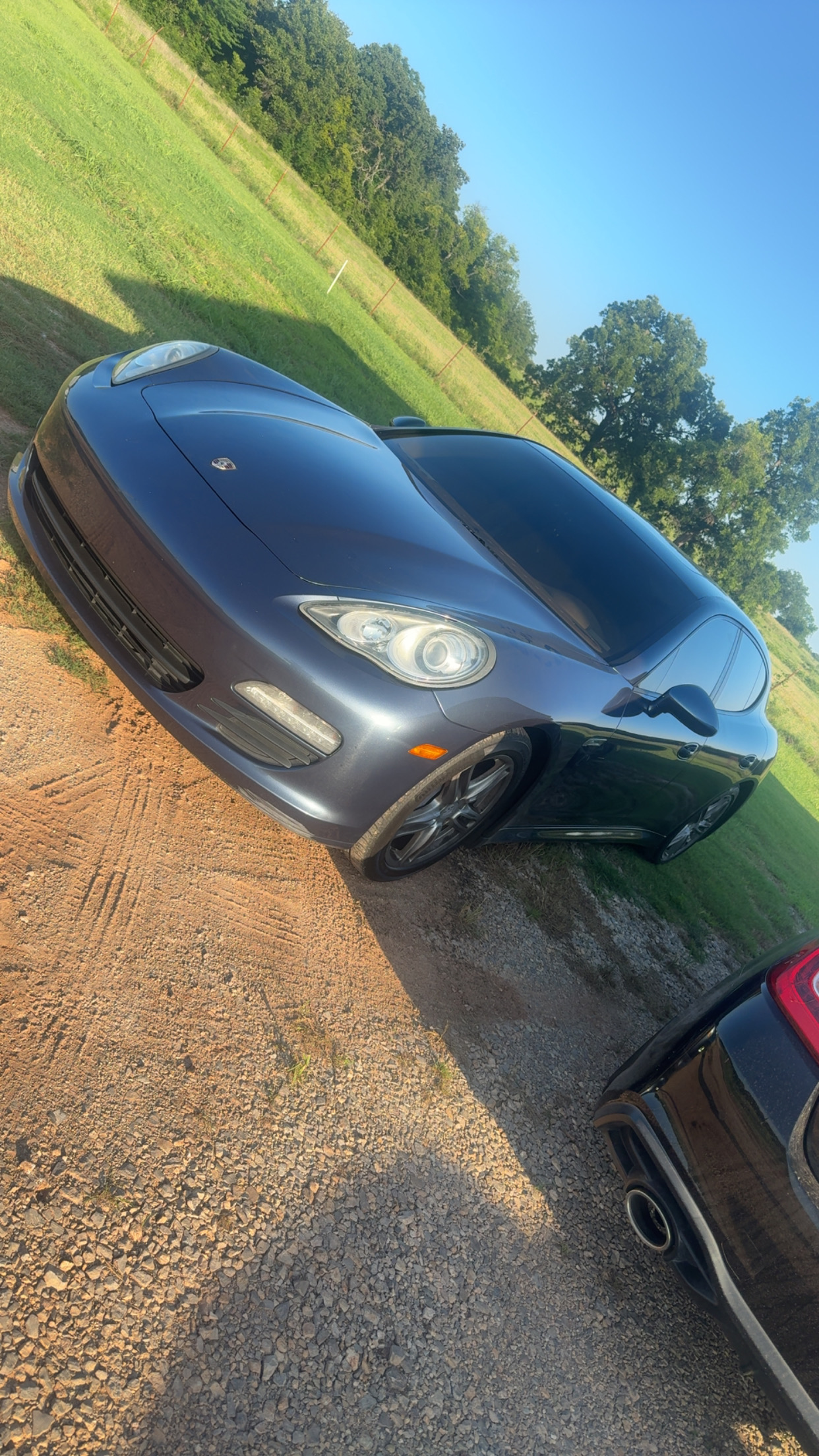 Used 2011 Porsche Panamera 4 AWD/4WD image 2