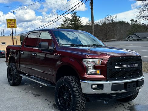 Used 2017 Ford F150 XLT w/ Equipment Group 301A Mid image 5