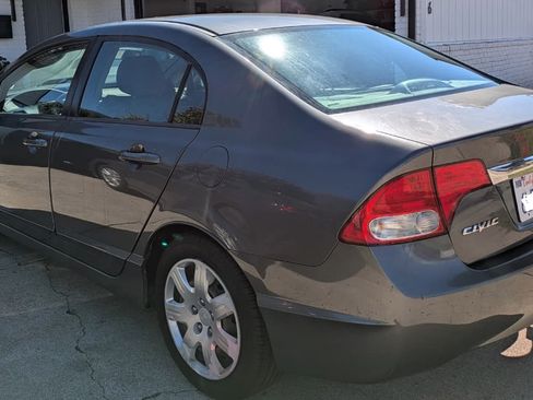 Used 2010 Honda Civic LX image 4