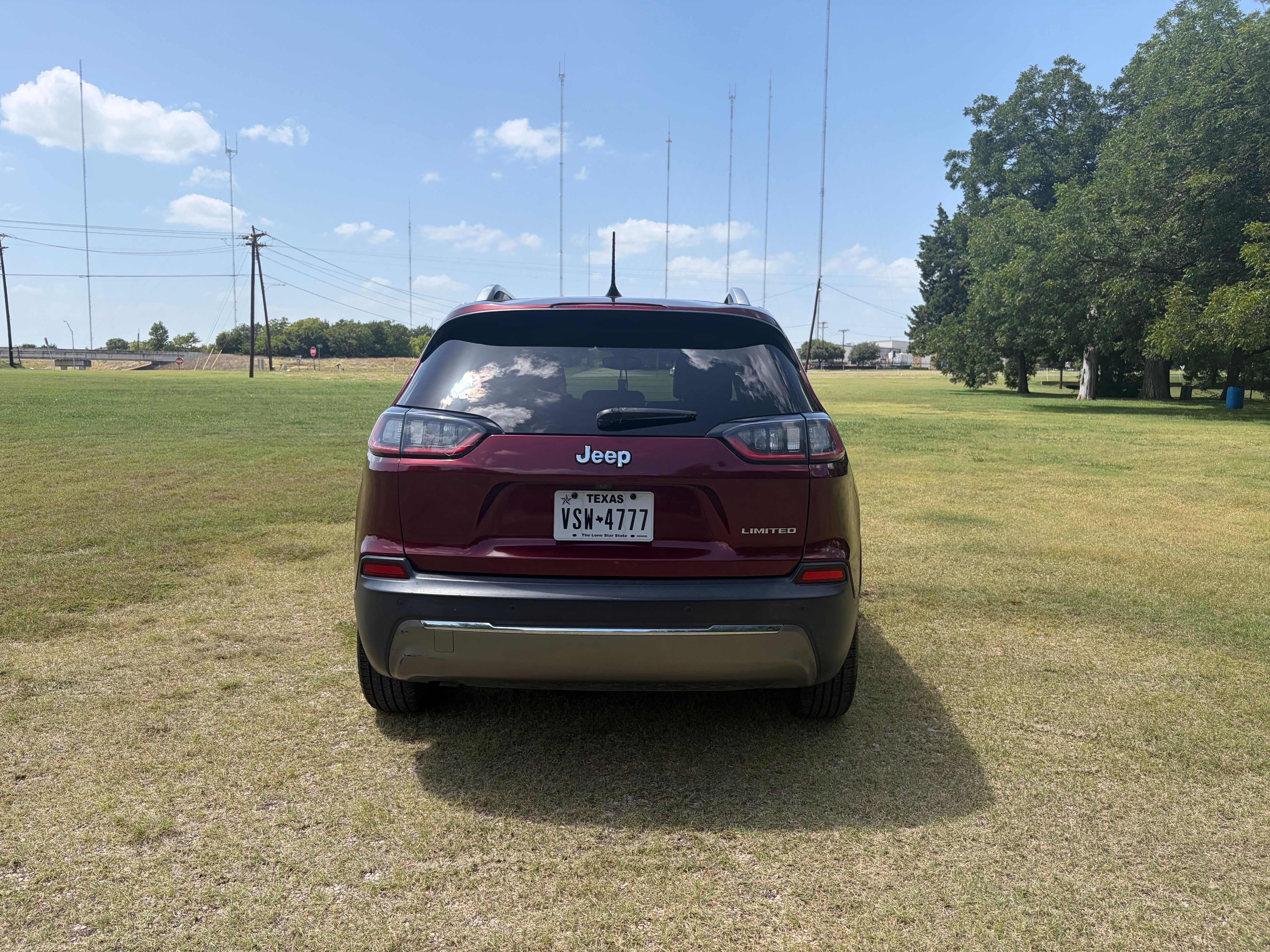 Used 2019 Jeep Cherokee Limited FWD image 6