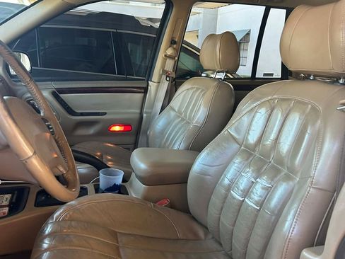 Used 2000 Jeep Grand Cherokee Limited image 9