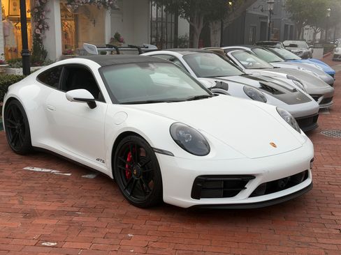 Used 2023 Porsche 911 GT3 RS image 5