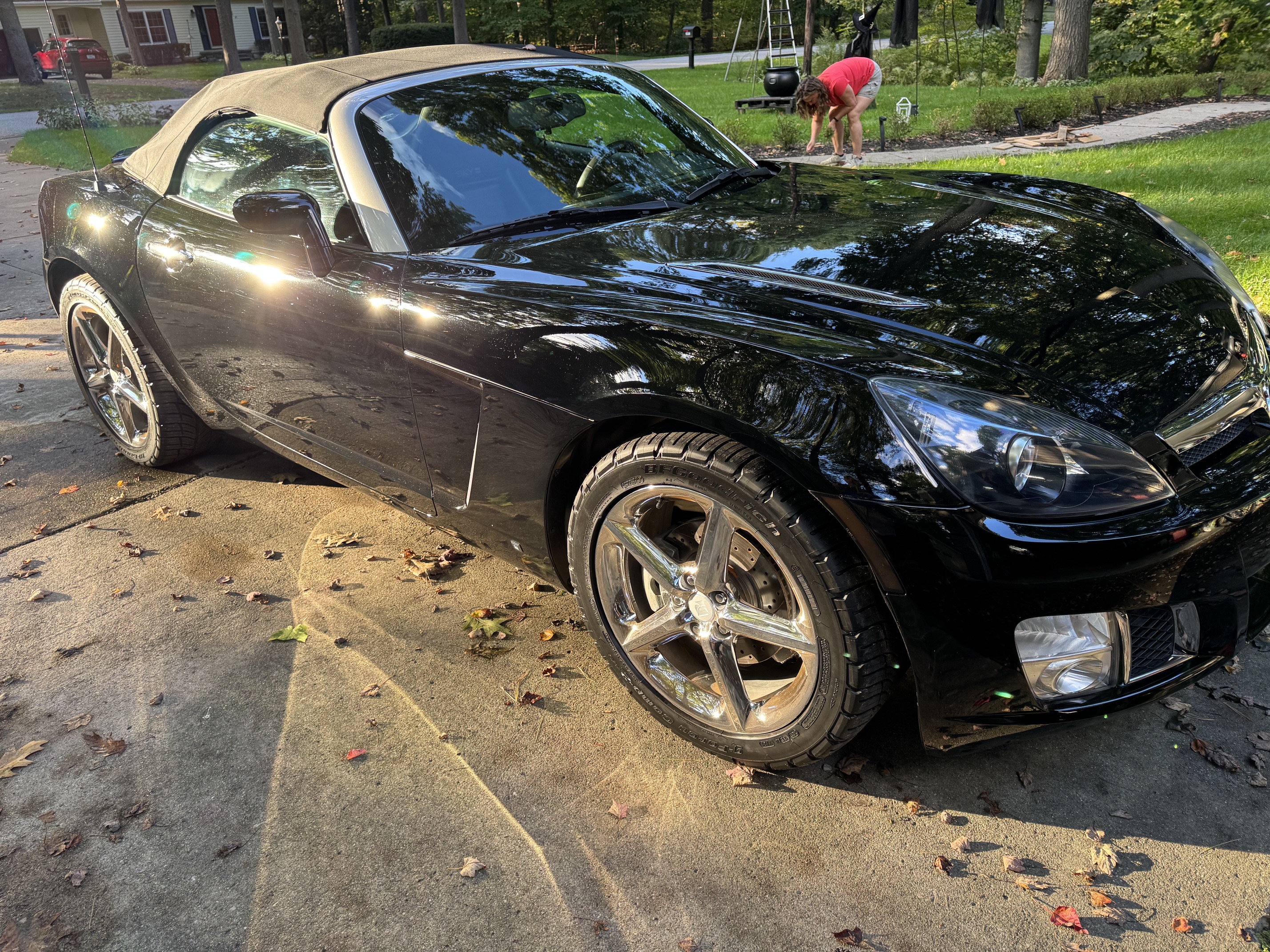 Used 2007 Saturn Sky Red Line RWD image 4