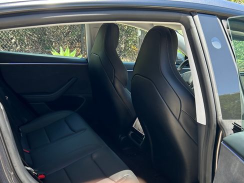 Used 2024 Tesla Model 3 Performance AWD/4WD image 8