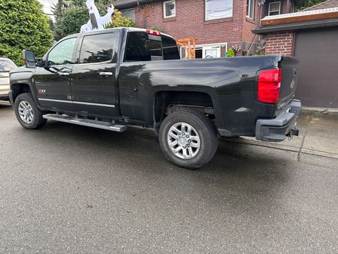 Used 2019 Chevrolet Silverado 3500 LTZ w/ Duramax Plus Package image 6