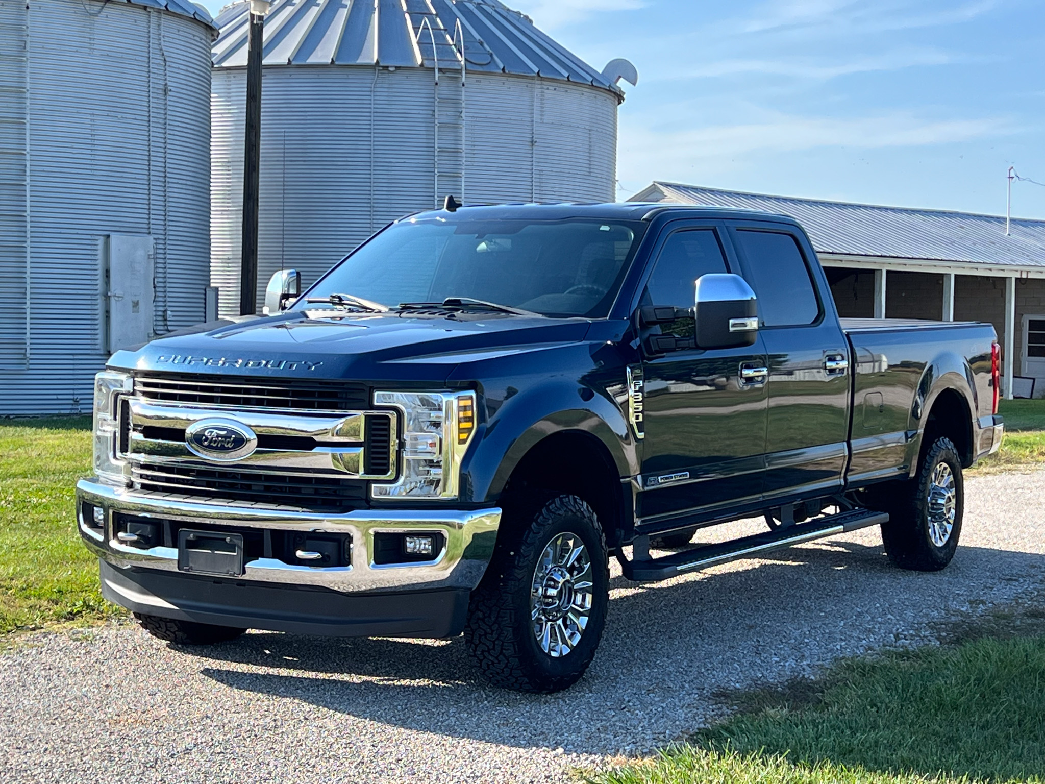 Used 2019 Ford F350 XLT w/ XLT Premium Package AWD/4WD image 1
