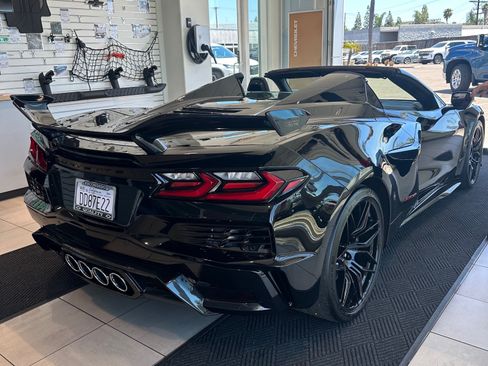 Used 2024 Chevrolet Corvette Z06 w/ Z07 Performance Package image 2