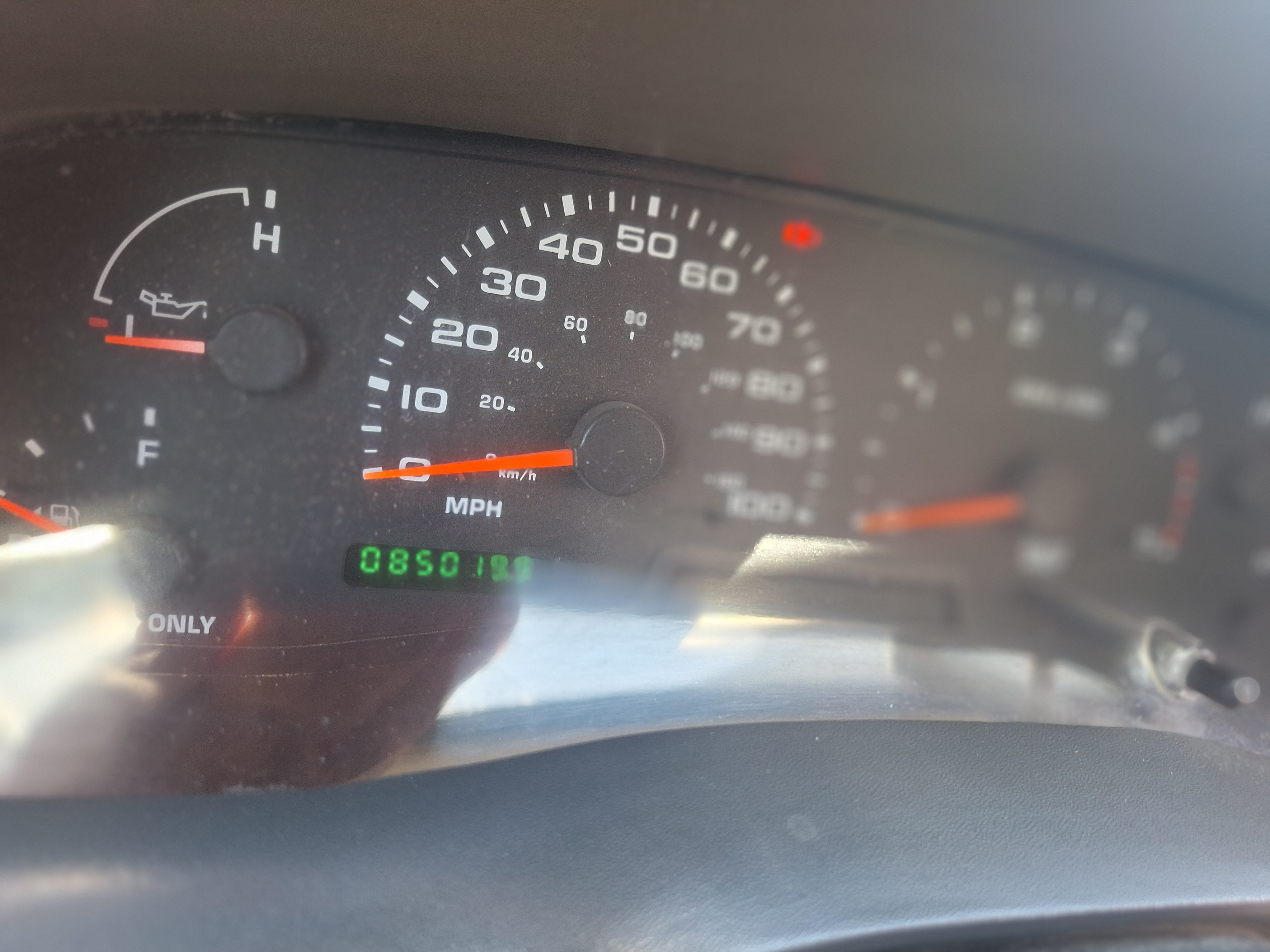 Used 2003 Ford F550 2WD Regular Cab Super Duty image 2