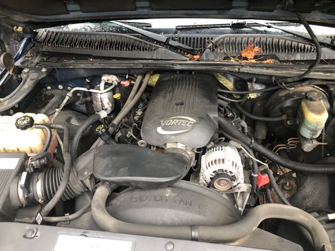 Used 2002 Chevrolet Silverado 1500 LS image 8