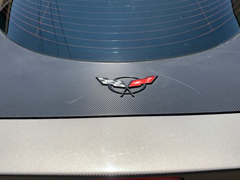 Used 2001 Chevrolet Corvette Coupe w/ Preferred Equipment Group2 image 9