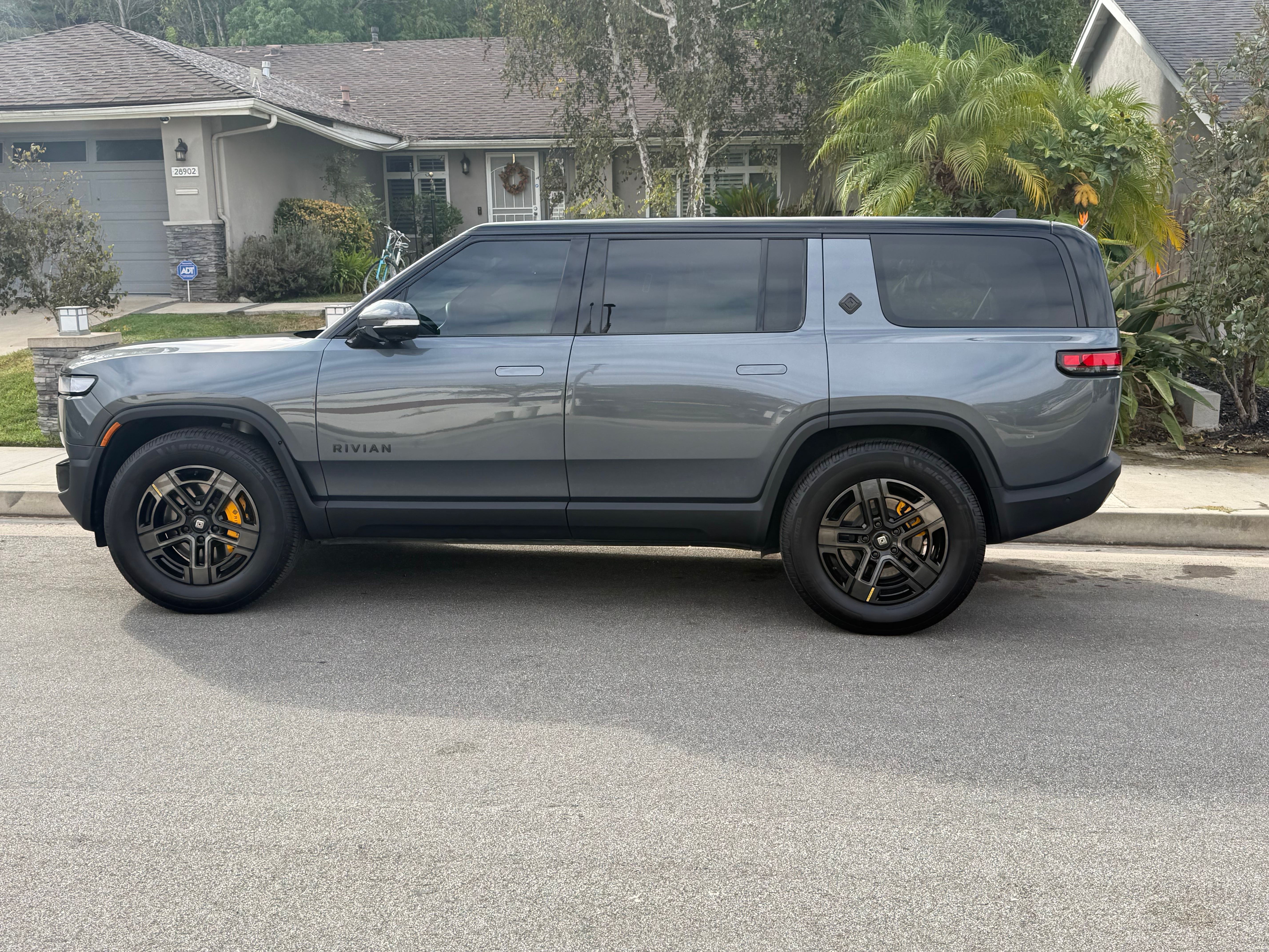 Used 2023 Rivian R1S Adventure Quad AWD/4WD image 5