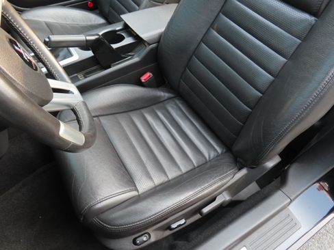 Used 2008 Ford Mustang GT Premium image 9