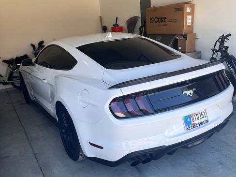 Used 2021 Ford Mustang Coupe RWD image 5