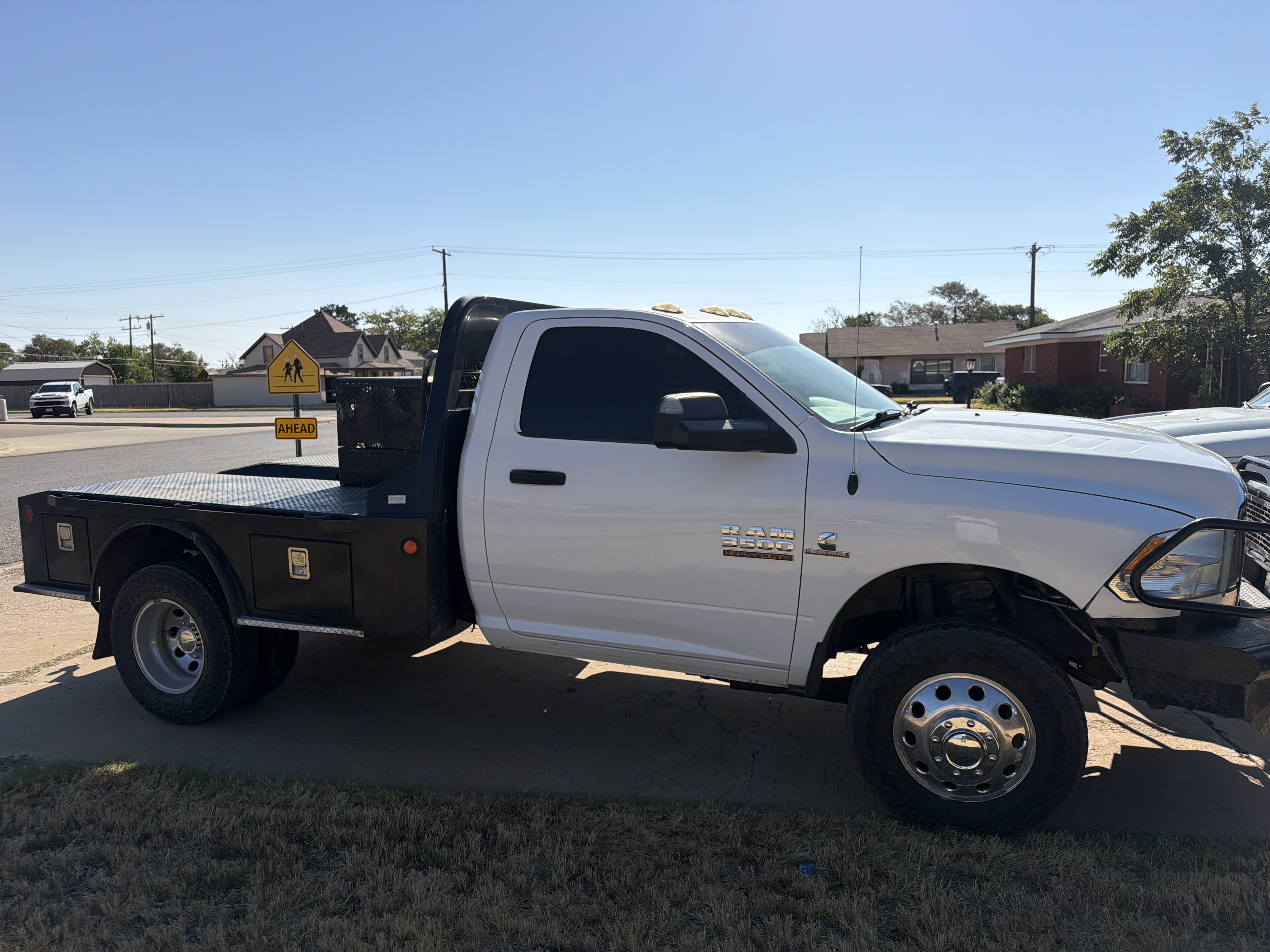 Used 2014 RAM 3500 Tradesman w/ Chrome Appearance Group AWD/4WD image 5