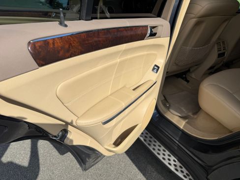 Used 2010 Mercedes-Benz ML 350 2WD image 9
