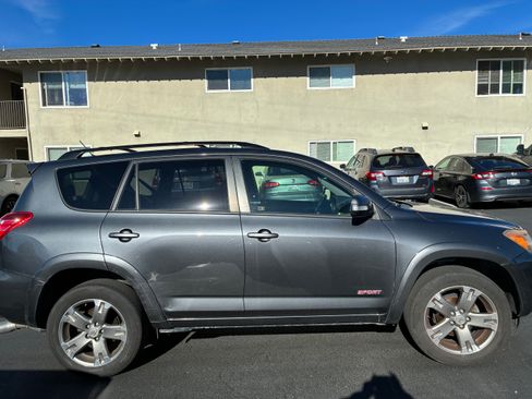 Used 2010 Toyota RAV4 Sport FWD image 4