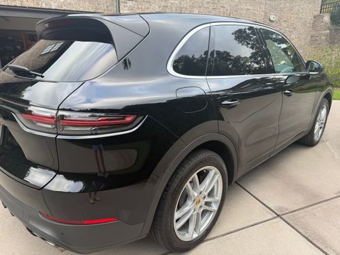Used 2021 Porsche Cayenne S AWD/4WD image 4