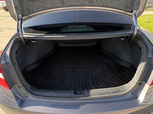 Used 2016 Honda Accord Sport image 11