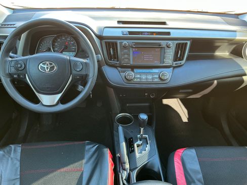 Used 2013 Toyota RAV4 XLE image 21