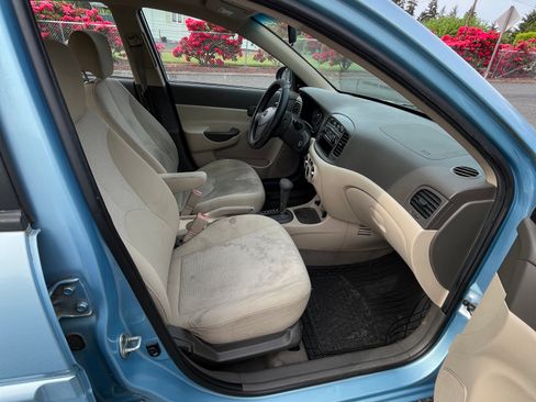 Used 2009 Hyundai Accent GLS FWD image 15