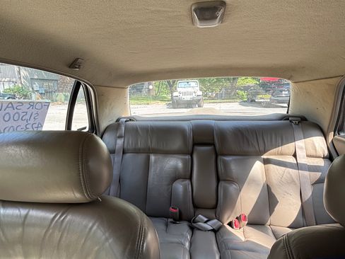 Used 1999 Buick Le Sabre Custom w/ Headliner Lighting Pkg FWD image 9