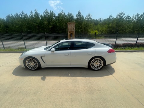 Used 2016 Porsche Panamera 4 AWD/4WD image 5