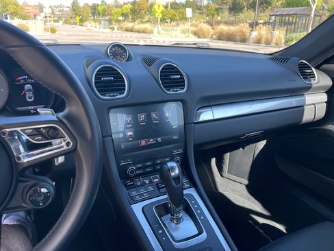 Used 2025 Porsche 718 Cayman S image 12