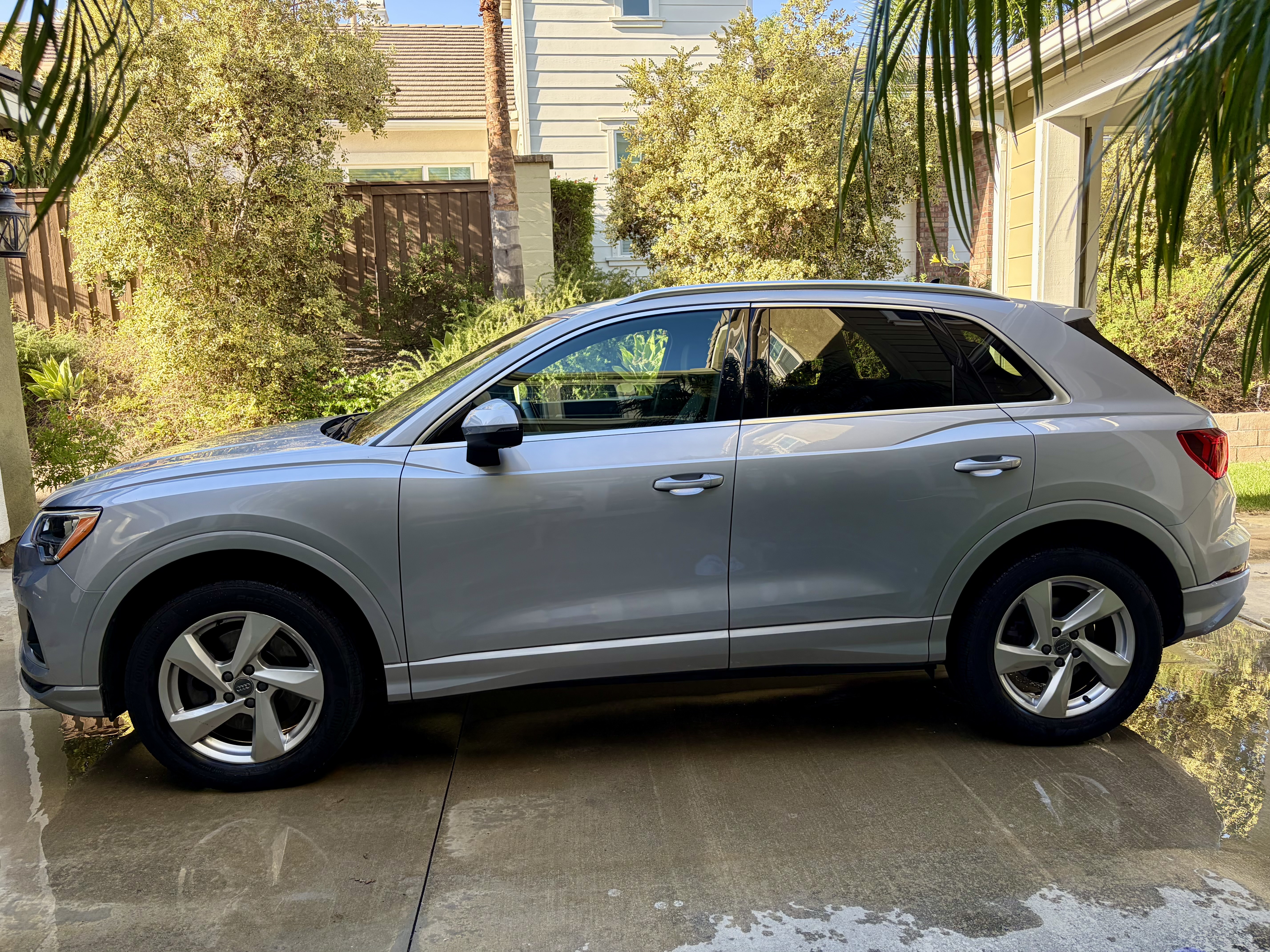 Used 2020 Audi Q3 2.0T Premium w/ Convenience Package AWD/4WD image 8