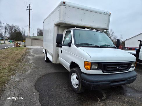 Used 2007 Ford E-450 and Econoline 450 image 1
