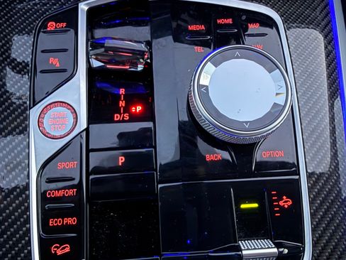 Used 2024 BMW X7 M60i w/ Executive Package image 12