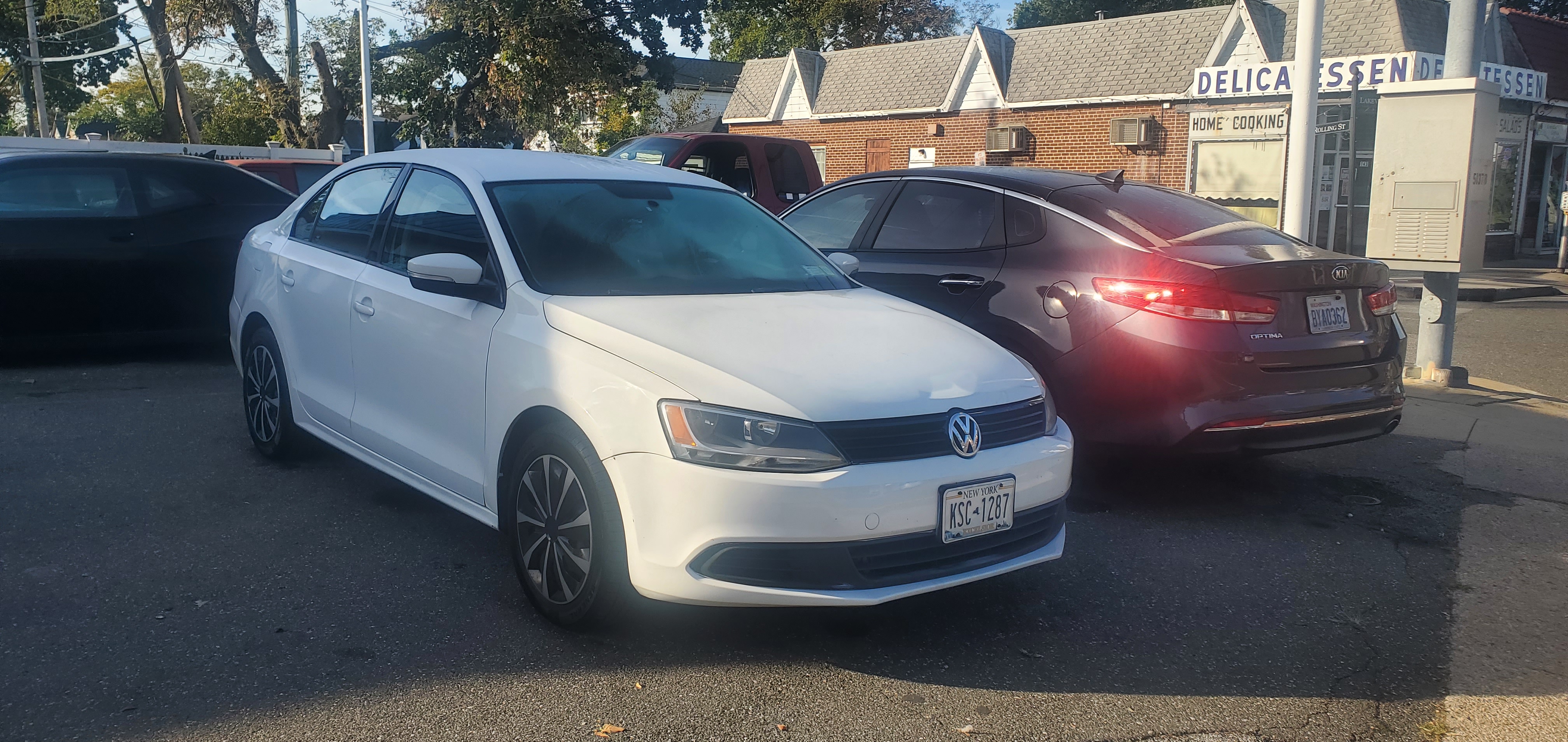 Used 2014 Volkswagen Jetta SE FWD image 2