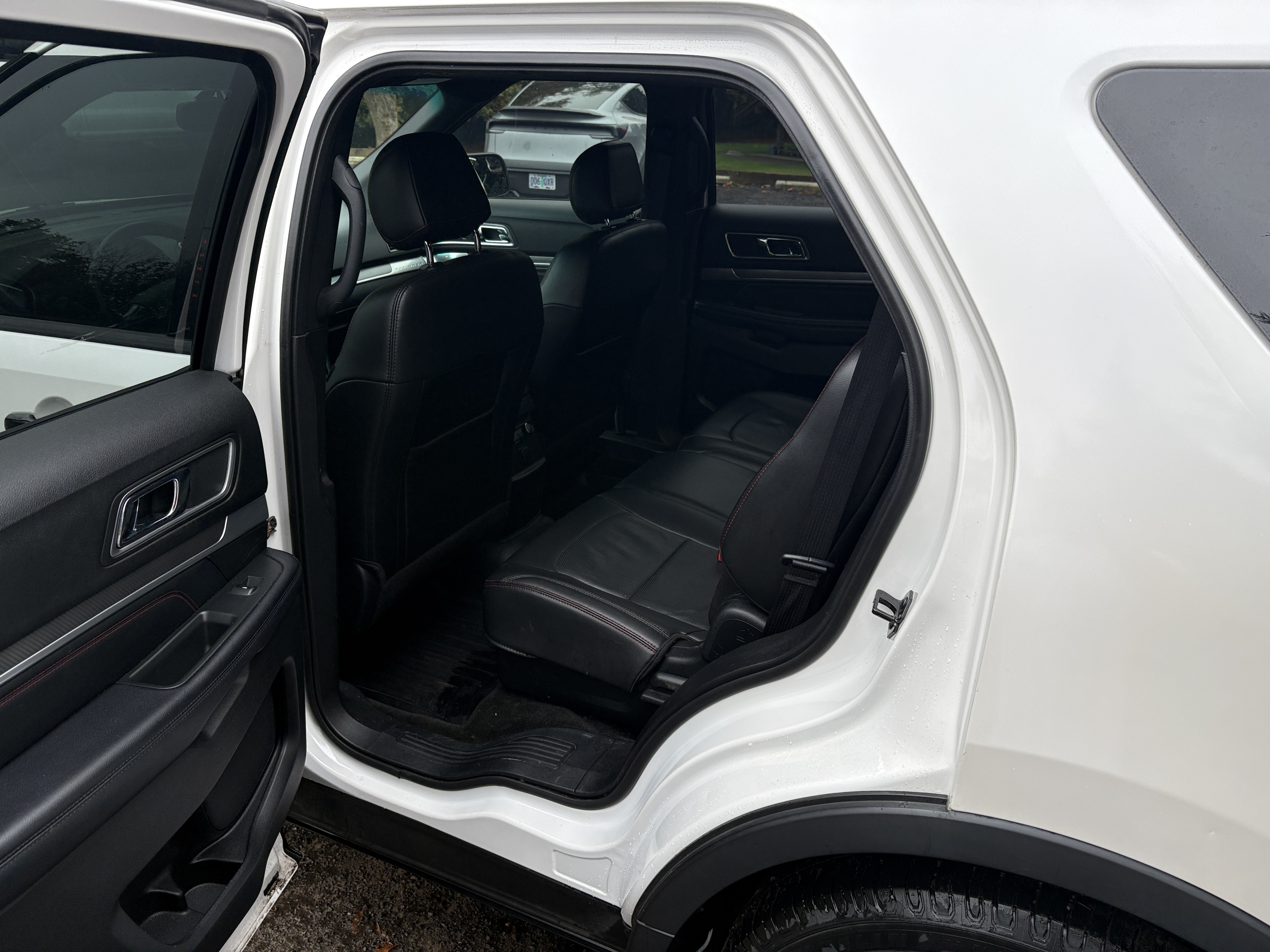 Used 2017 Ford Explorer Sport AWD/4WD image 17
