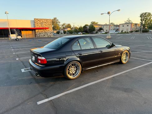 Used 2001 BMW M5 RWD image 4
