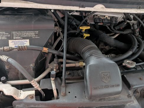 Used 2002 Dodge B1500 image 18