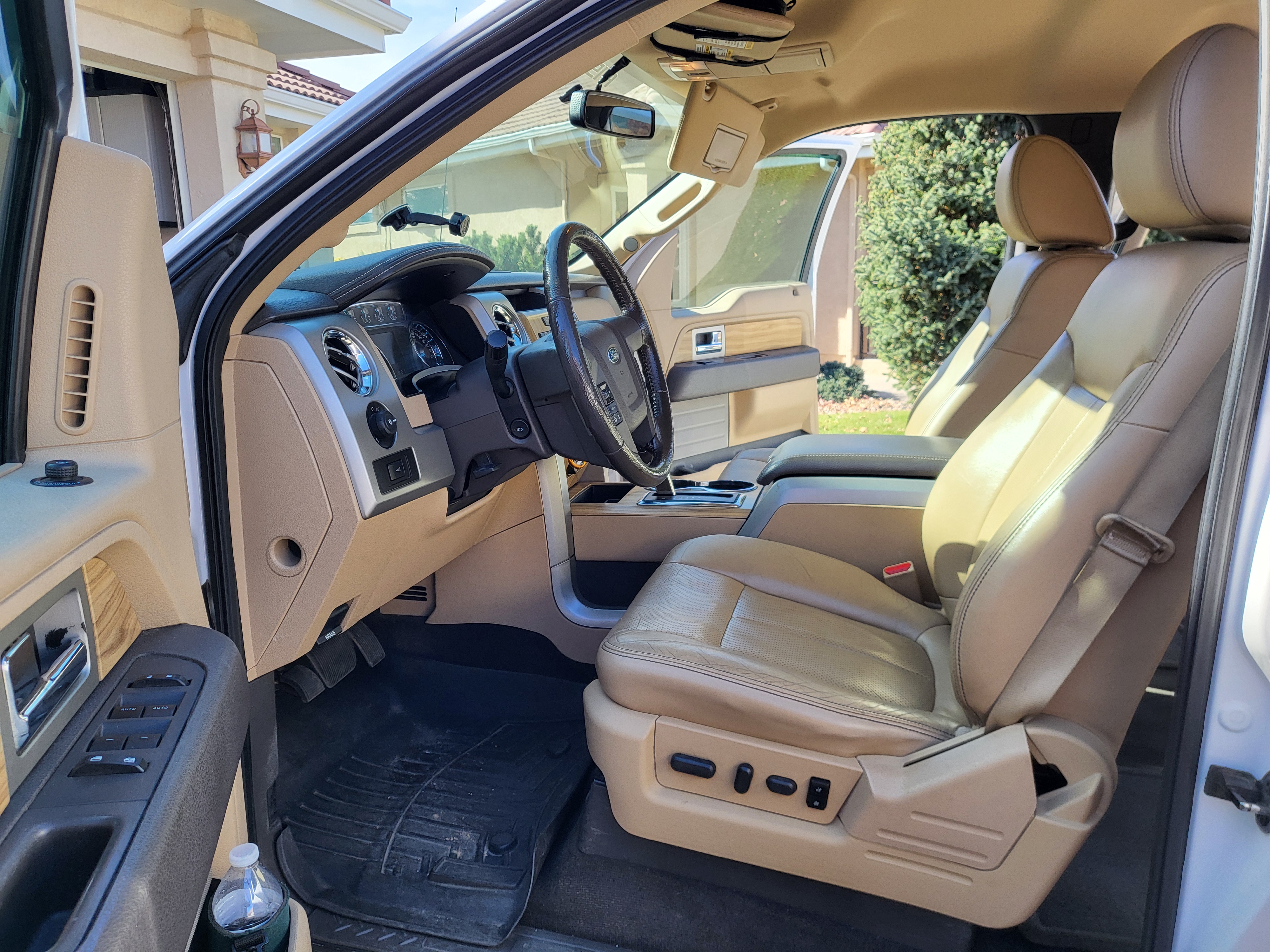 Used 2011 Ford F150 Lariat w/ Lariat Chrome Pkg AWD/4WD image 16