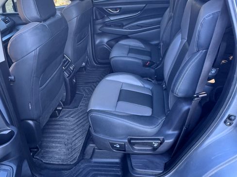 Used 2022 Subaru Ascent Onyx Edition image 10
