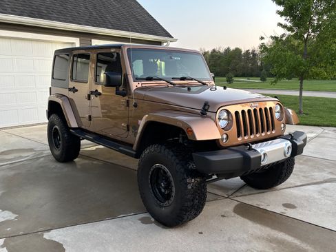 Used 2015 Jeep Wrangler Unlimited Sahara w/ Trailer Tow Group image 4